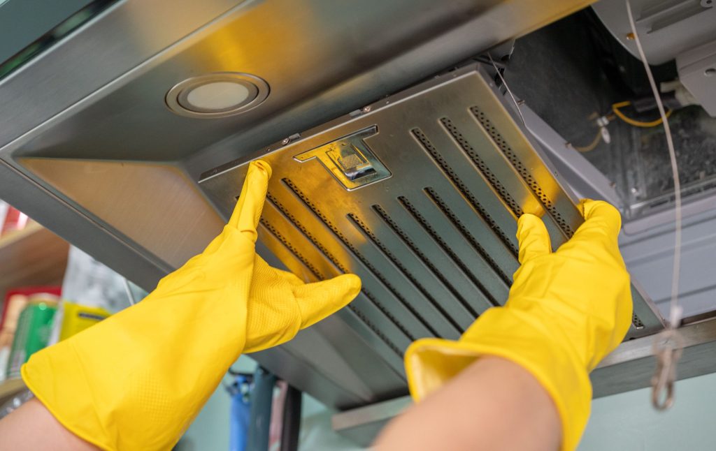 how to circulate air in a room - clean the vents and AC for proper airflow
