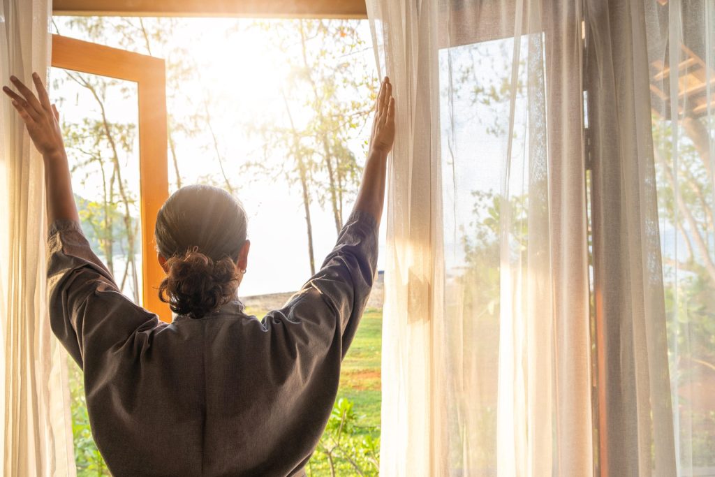 how to get better airflow in bedroom - you can open the windows