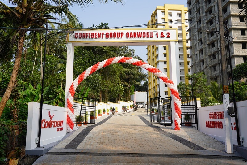 Key Handing Over Ceremony Of Confident Oakwood 1