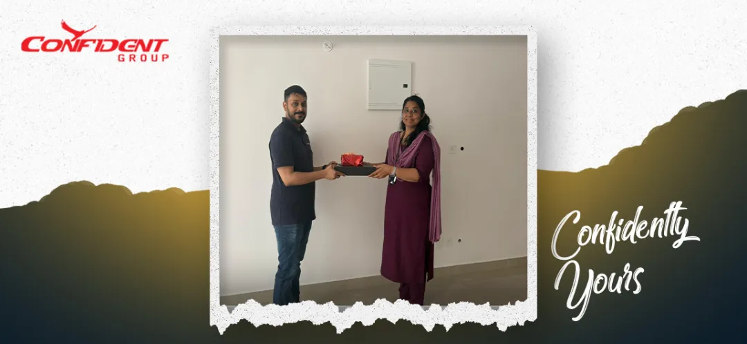 Confident White Berry, Kochi